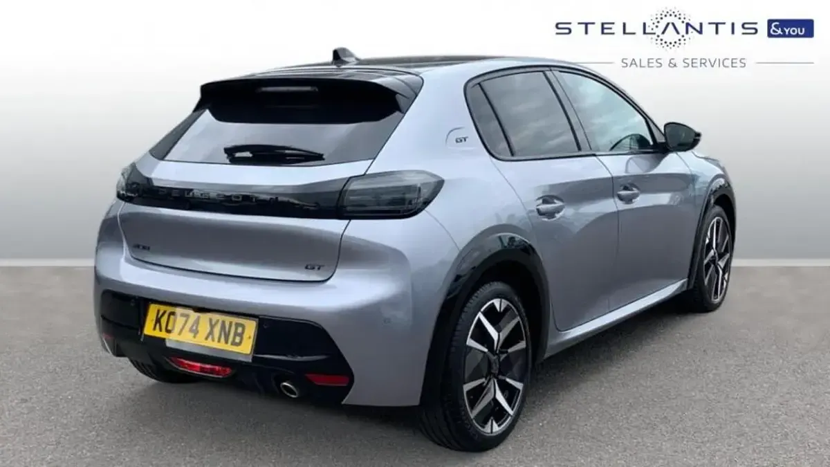 Second-hand Peugeot 208 GT 99 CP (72 kW) 2025 Gri Hatchback