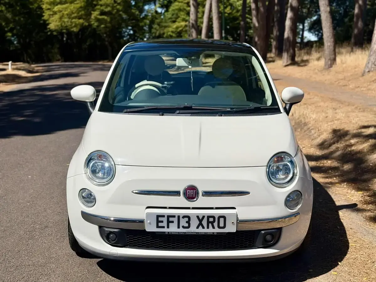 Used Fiat 500 Lounge 69 HP (50 kW) 2013 White Hatchback