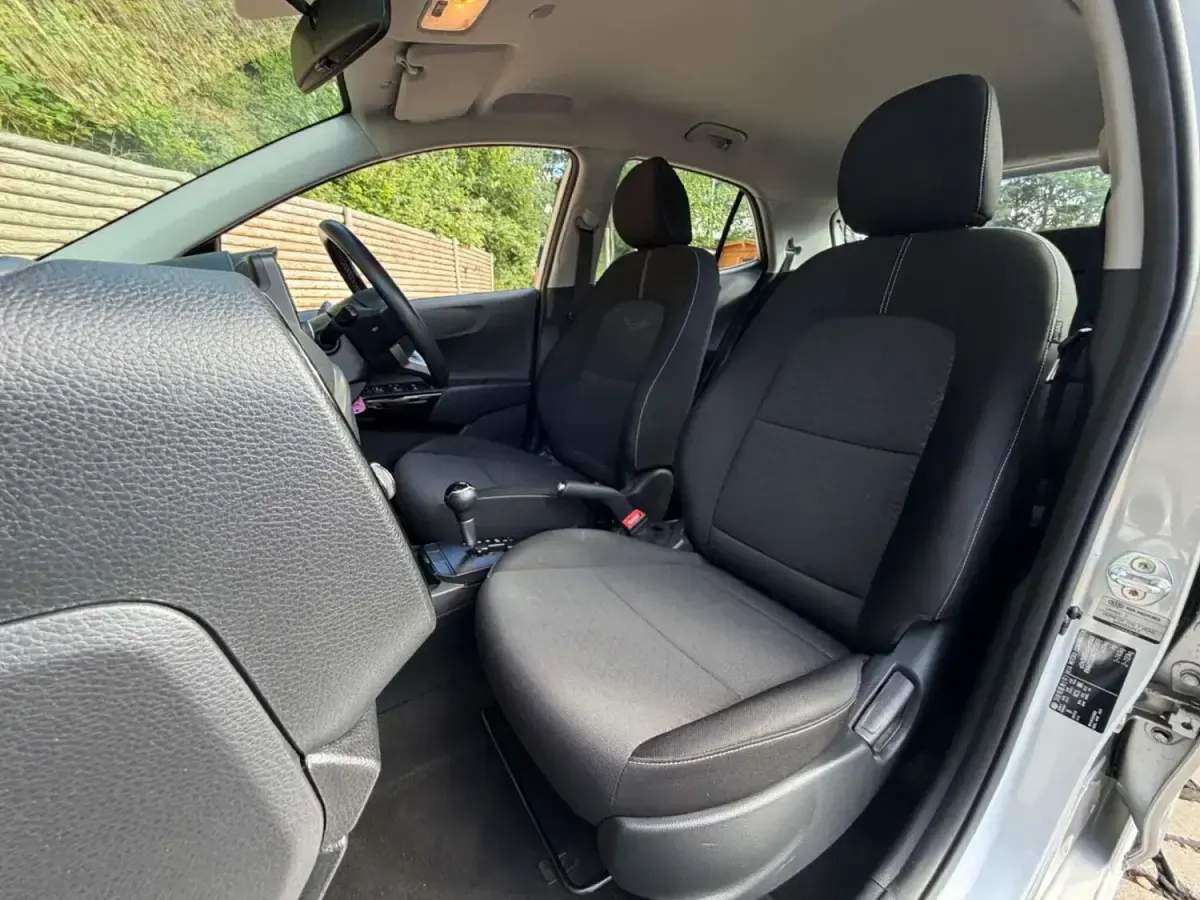 Used Kia Picanto 83 HP (61 kW) 2017 Silver Hatchback