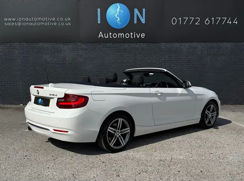 Used BMW 218 Sport Line 150 HP (110 kW) 2016 White Cabriolet