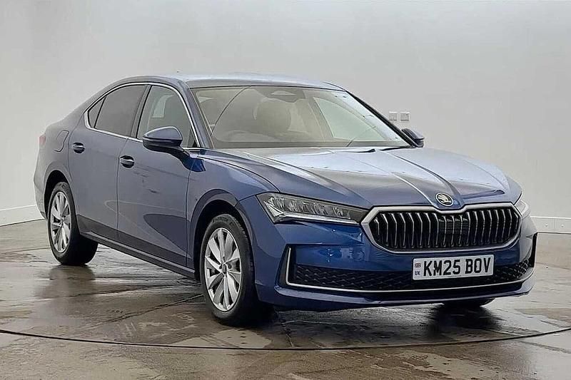 Used Skoda Superb SE Technology 110 HP (80 kW) 2025 Cobalt blue metallic Hatchback