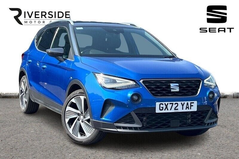 Blue Used 2023 Seat Arona FR SUV | £15,790 (Fair price) - Image 1/4