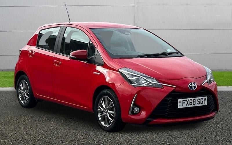Used Toyota Yaris Hybrid 101 HP (74 kW) 2020 Hatchback