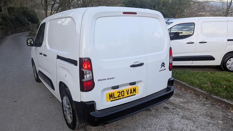 Used Citroën Berlingo 75 HP (55 kW) 2020 White MPV