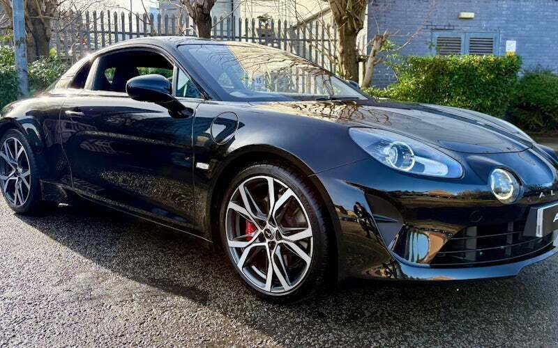 Used 2024 Alpine A110 Coupe | £46,995 (Super price) - Image 1/4