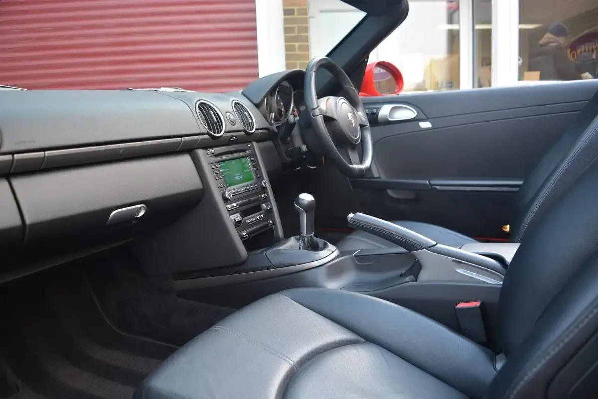 Used Porsche Boxster 255 HP (187 kW) 2010 Red Cabriolet