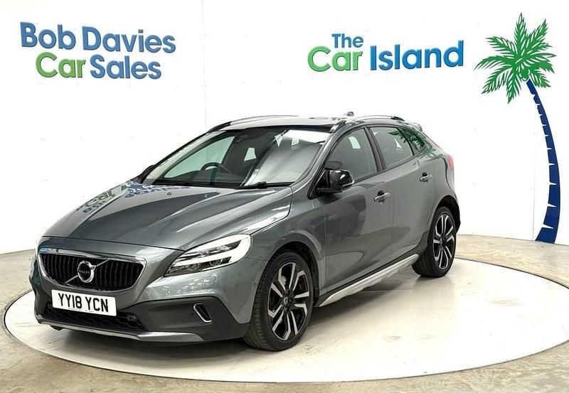 Used Volvo V40 Pro 152 HP (111 kW) 2018 Grey Hatchback