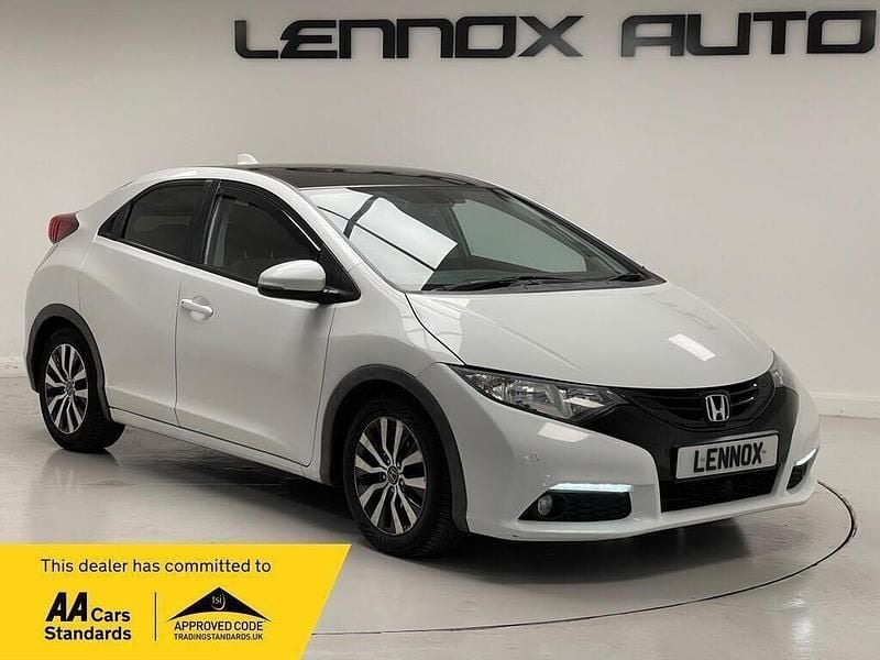 White Used 2015 Honda Civic SR Hatchback | £2,990 (Super price) - Image 1/4