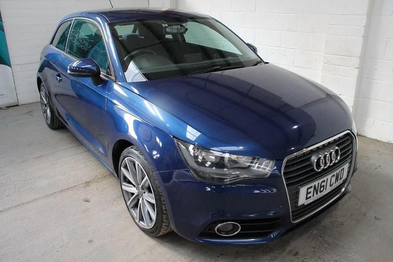 Used Audi A1 Sport 122 HP (89 kW) 2012 Blue Hatchback