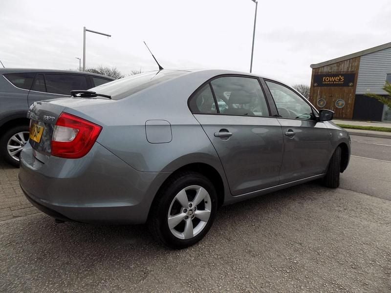 Used Skoda Rapid SE 105 HP (77 kW) 2013 Grey Hatchback
