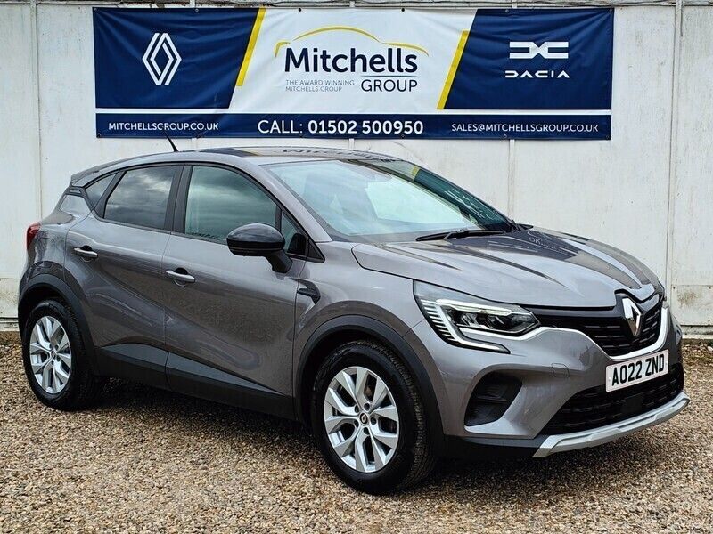 Oyster grey Used 2022 Renault Captur Iconic SUV | £13,995 (Fair price) - Image 1/4