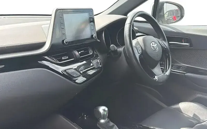 Used Toyota C-HR 184 HP (135 kW) 2023 SUV