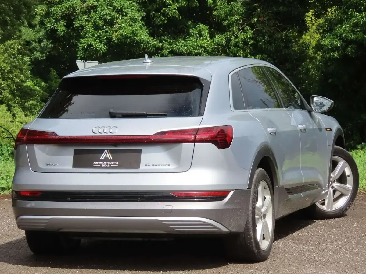 Used Audi e-tron Advanced 230 kW (313 HP) 2020 Silver SUV