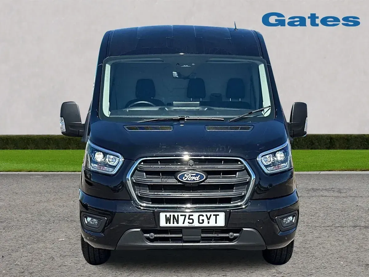 Second-hand Ford Transit Limited 130 CP (95 kW) 2025 Negru Van