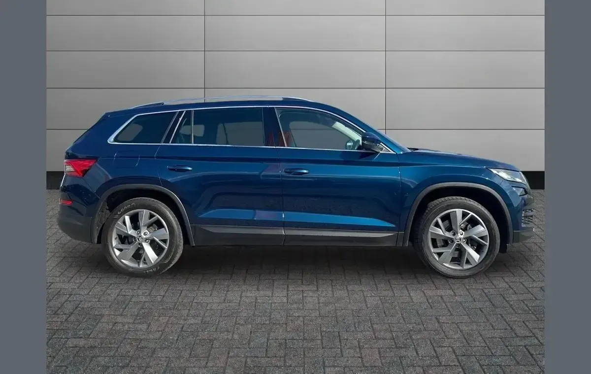 Used Skoda Kodiaq 187 HP (137 kW) 2017 Lava blue metallic SUV