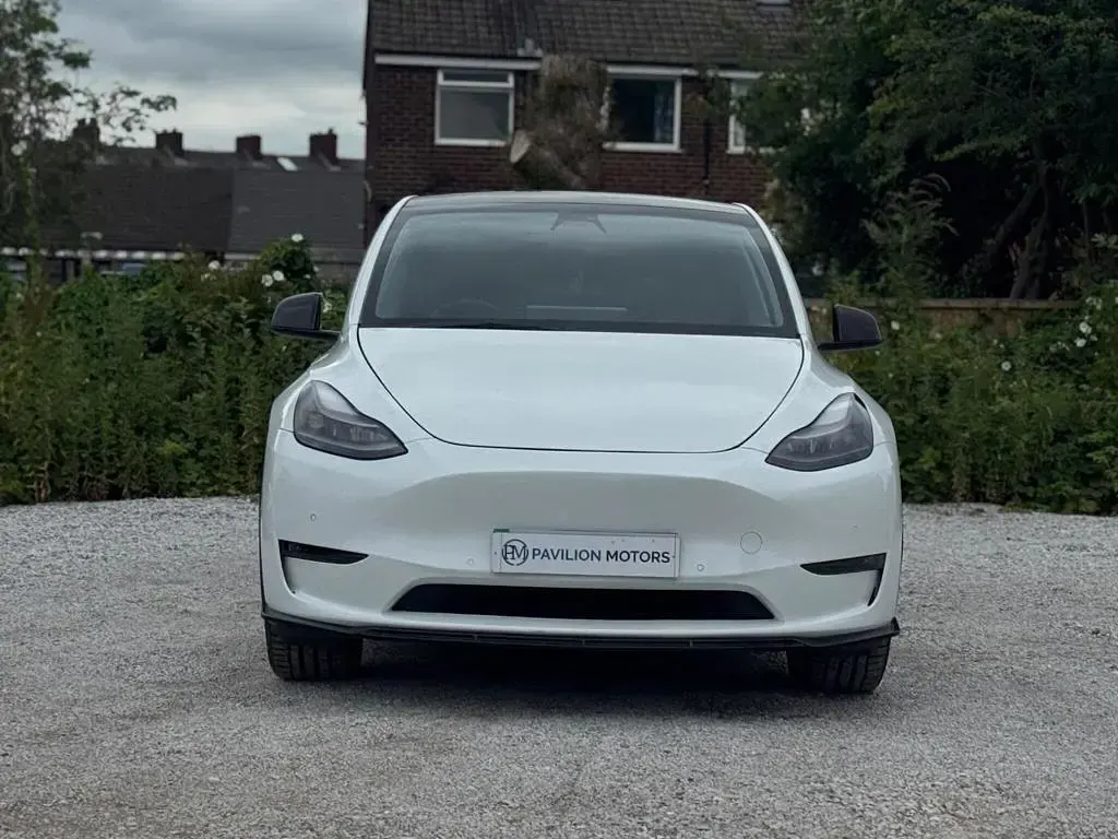 Used Tesla Model Y Long Range AWD 85 kW (116 HP) 2022 White SUV