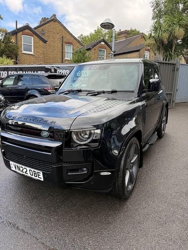 Used Land Rover Defender S 525 HP (386 kW) 2022 Black SUV