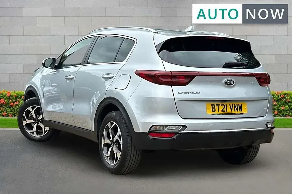 Used Kia Sportage 129 HP (94 kW) 2021 Silver SUV