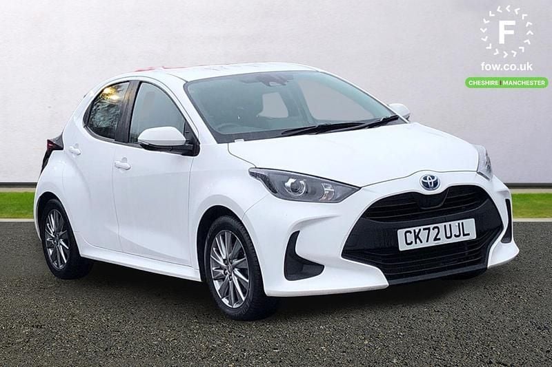 Used Toyota Yaris Hybrid 2022 White Hatchback