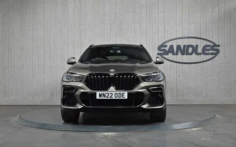 Used BMW X6 M Sport 333 HP (244 kW) 2022 Green SUV