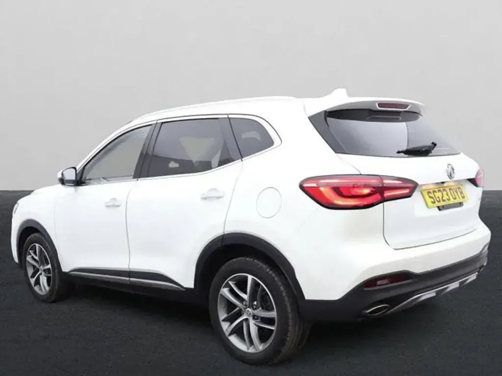 Used MG HS 162 HP (119 kW) 2023 White SUV