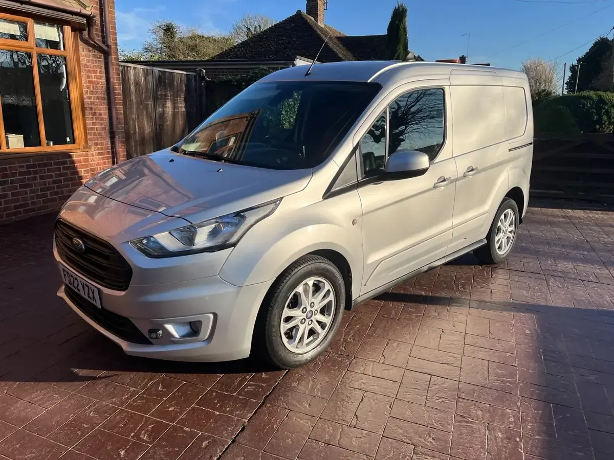 Used Ford Transit Connect Limited 120 HP (88 kW) 2022 Silver MPV
