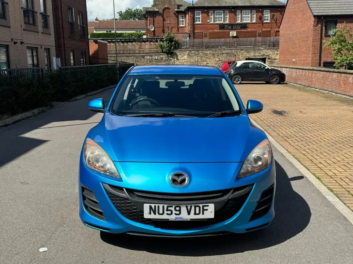 Used Mazda 3 2009 Blue Hatchback