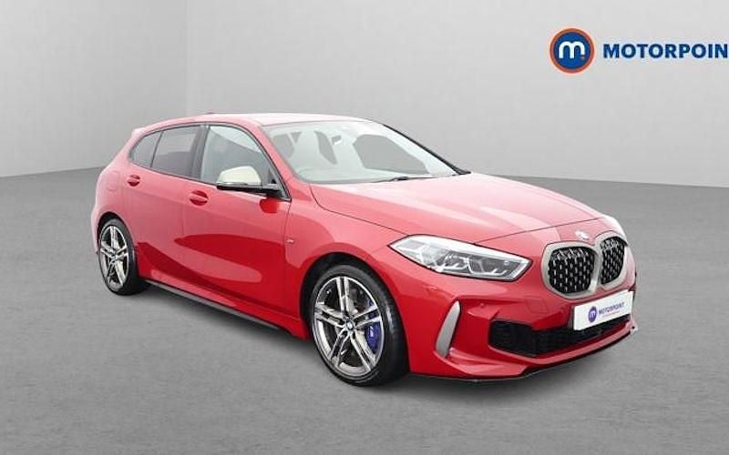 Begagnad BMW M135 306 HK (225 kW) 2024 Halvkombi