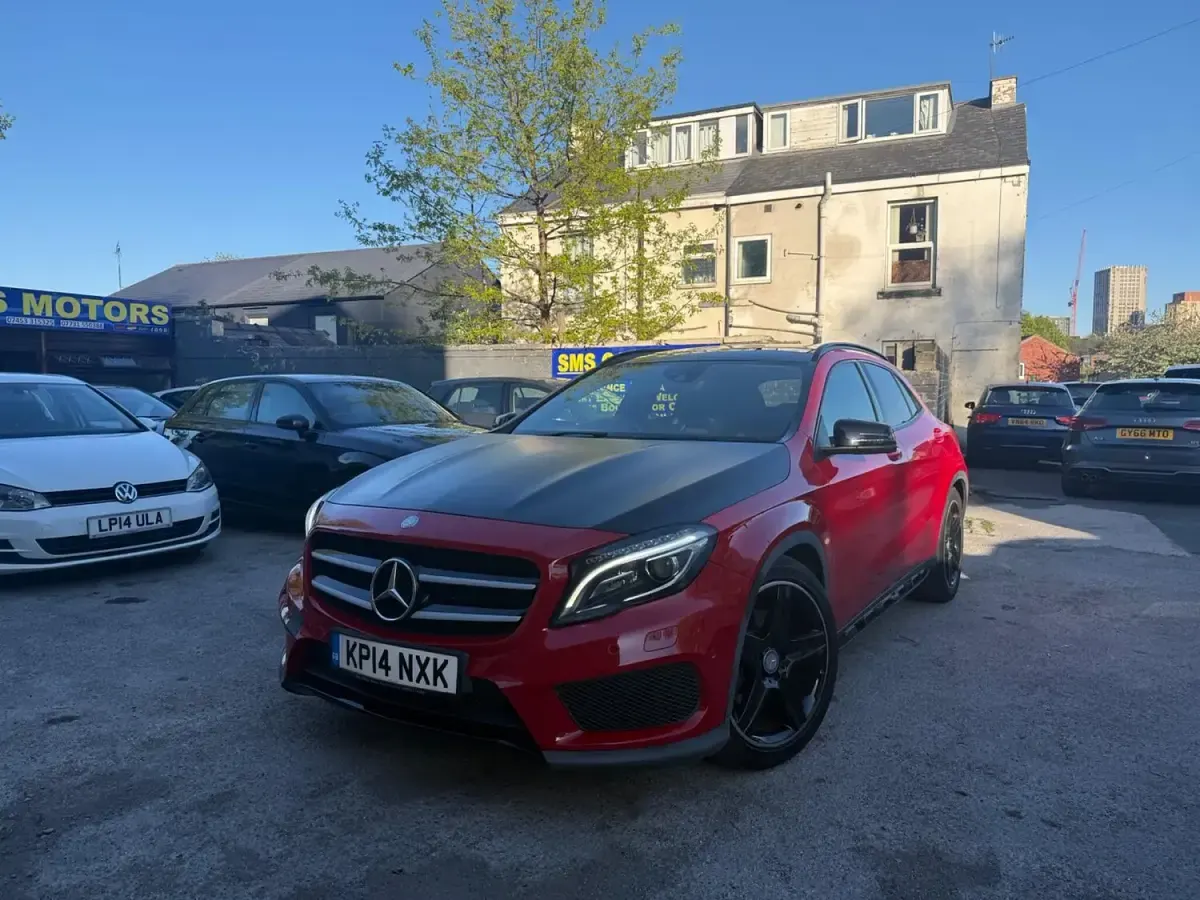 Used Mercedes GLA220 AMG line 170 HP (125 kW) 2014 Red SUV