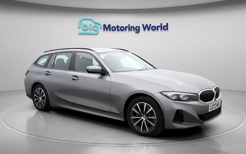 Used BMW 330e Sport Line 292 HP (214 kW) 2024 Estate