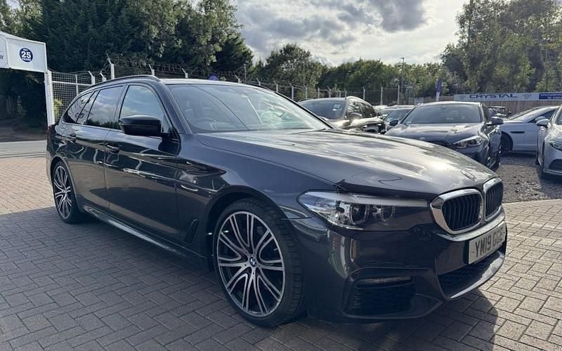 Used 2020 BMW 530 M Sport Estate | £23,995 (Fair price) - Image 1/4