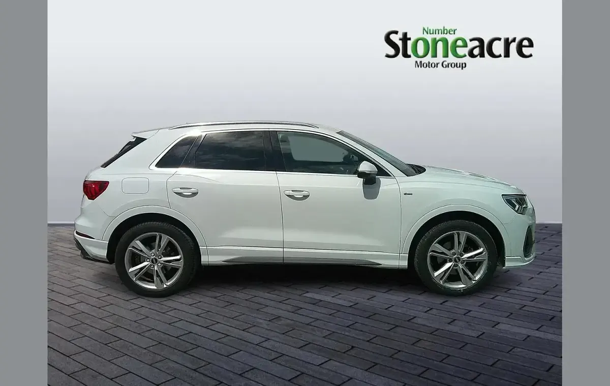 Used Audi Q3 S-Line 147 HP (108 kW) 2021 White SUV