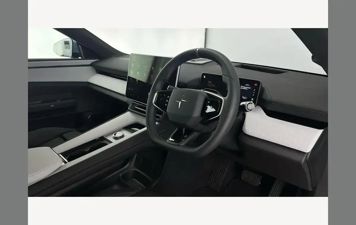 New Polestar 4 Plus 196 kW (267 HP) 2026 Silver SUV