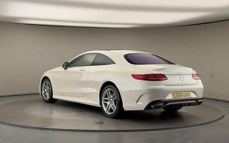 Used Mercedes S560 AMG line 469 HP (344 kW) 2018 Diamond white  metallic paint Sedan