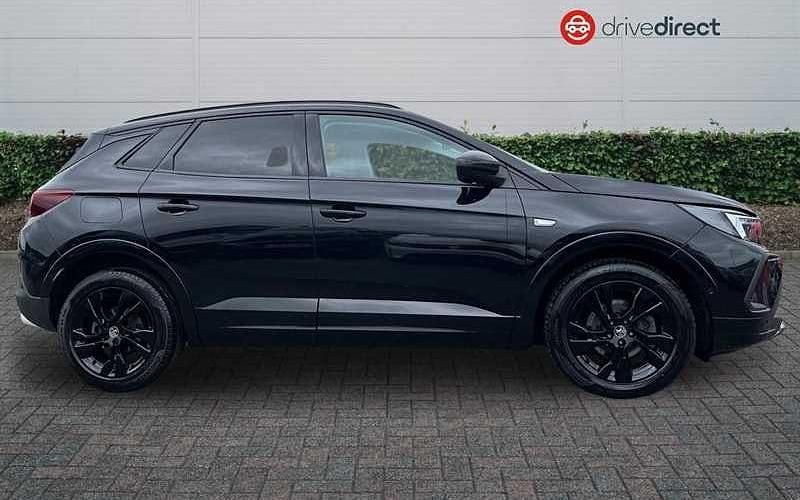 Used Vauxhall Grandland X SRi 131 HP (96 kW) 2021 Black SUV