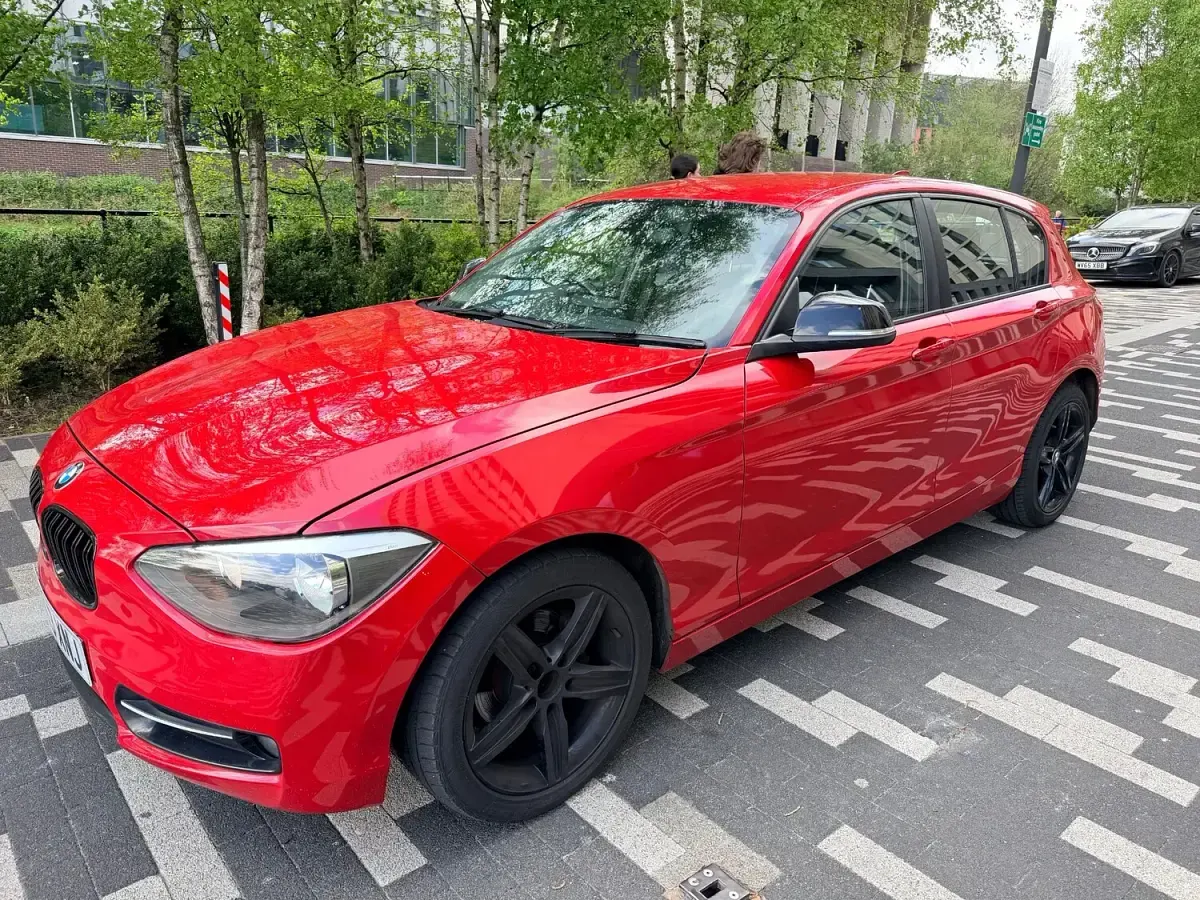 Used BMW 116 Sport Line 2013 Red Hatchback