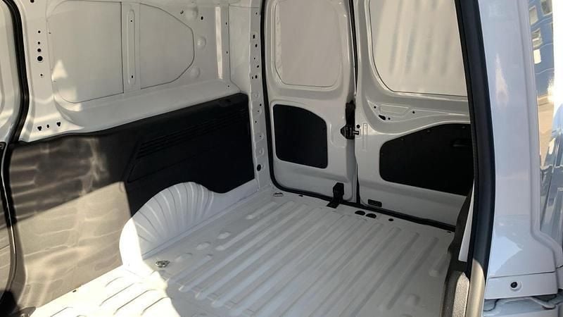 New 2024 Citroën Berlingo MPV | £19,495 - Image 1/4