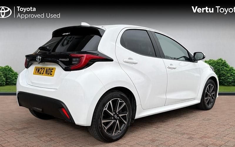 Used Toyota Yaris Hybrid Design 116 HP (85 kW) 2026 Hatchback