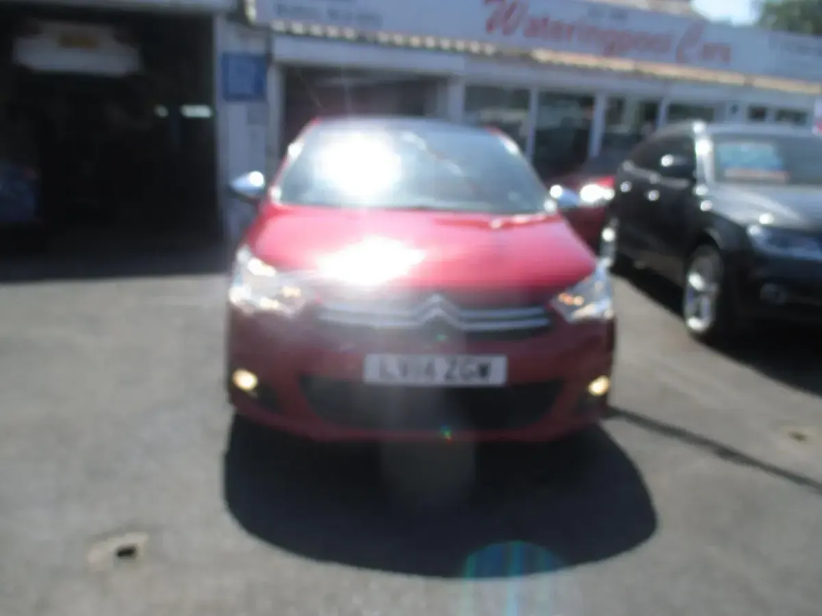 Used Citroën C4 SELECTION 120 HP (88 kW) 2014 Red Hatchback