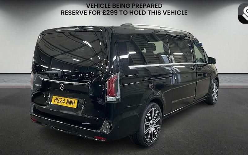 Used Mercedes V300 Premium 237 HP (174 kW) 2024 Obsidian black MPV