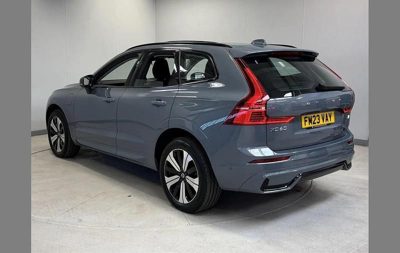 Used Volvo XC60 Plus 344 HP (253 kW) 2023 Grey SUV