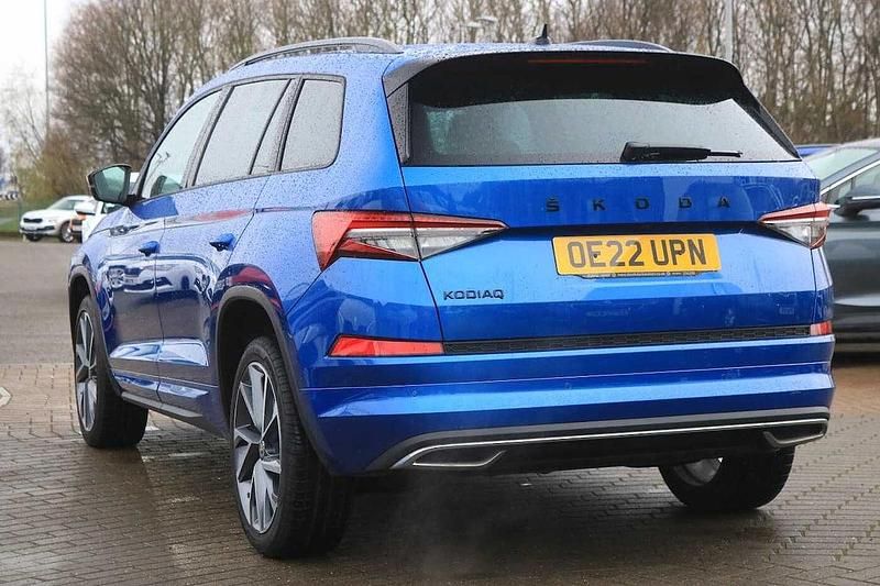 Used Skoda Kodiaq SportLine 150 HP (110 kW) 2022 Race blue metallic SUV