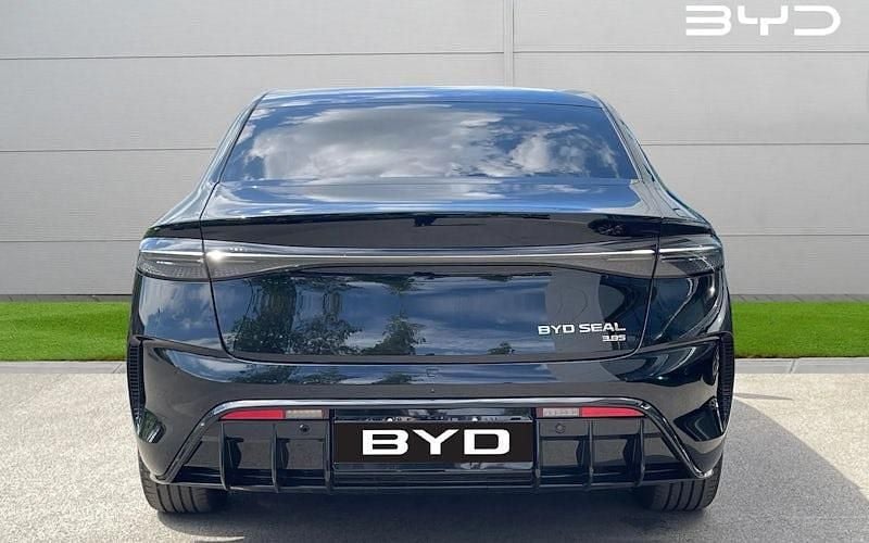 New BYD Seal 389 kW (530 HP) 2026 Sedan