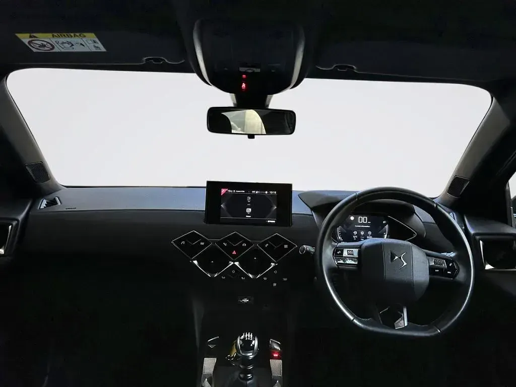 Used DS Automobiles DS3 Crossback Elegance 100 HP (73 kW) 2021 Grey SUV
