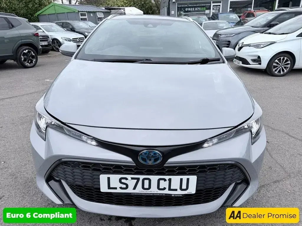 Usado Toyota Corolla Design 184 CV (135 kW) 2020 Gris Familiar