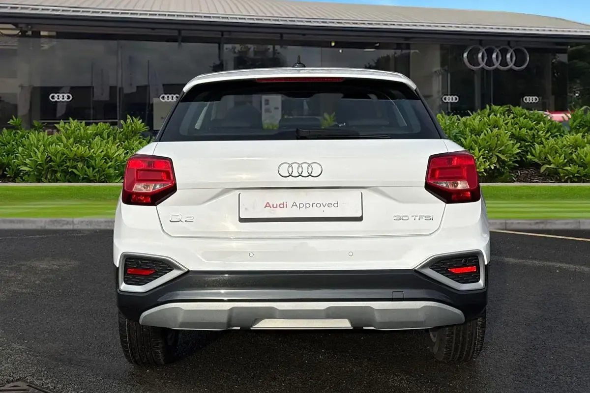 Used Audi Q2 Sport 116 HP (85 kW) 2026 White SUV