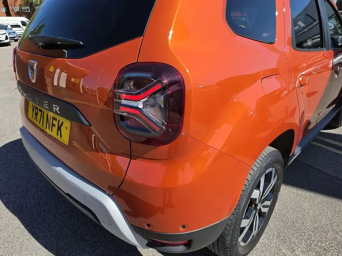 Second-hand Dacia Duster Prestige 113 CP (83 kW) 2021 Portocaliu SUV