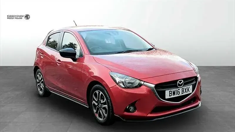 Używany Mazda 2 Inclusive 90 KM (66 kW) 2016 Czerwony Hatchback