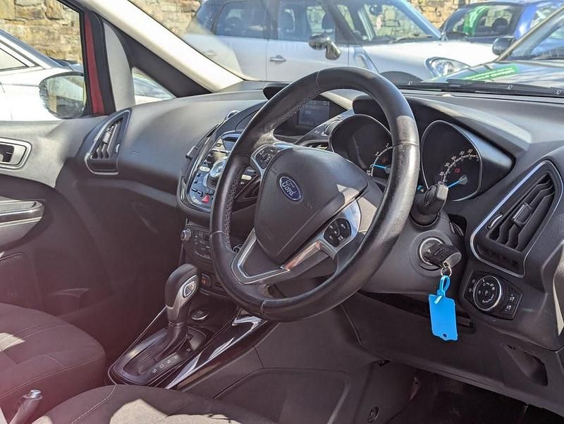 Used Ford B-MAX Titanium 105 HP (77 kW) 2014 Red MPV