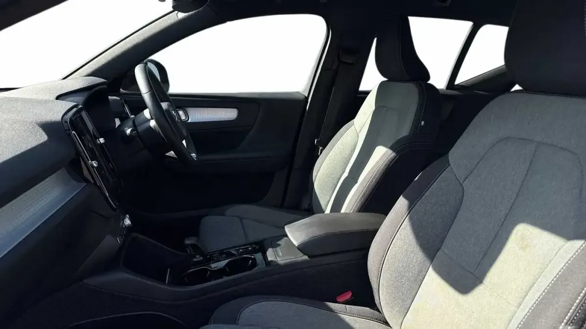 Used Volvo XC40 Plus 161 HP (118 kW) 2023 SUV